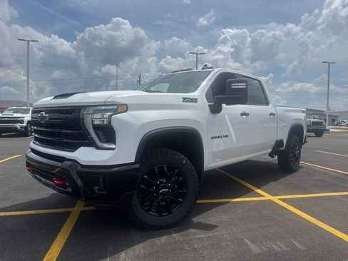 New 2026 Chevrolet Silverado 2500 LT w/ Trail Boss Package AWD/4WD image 1