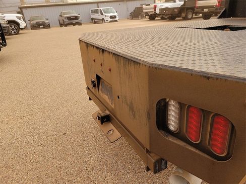 Used 2024 Chevrolet Silverado 2500 LT w/ Convenience Package image 15