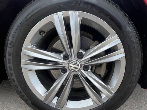 Used 2019 Volkswagen Jetta R-Line w/ R-Line Cold Weather Package image 16