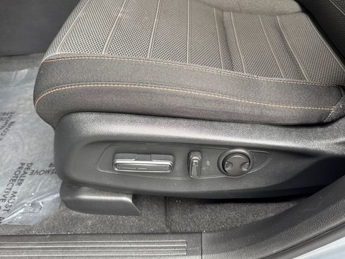 Used 2024 Honda CR-V Sport image 15