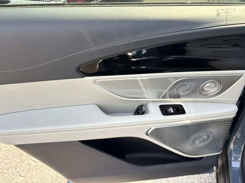 New 2026 Lincoln Nautilus Reserve AWD/4WD image 19