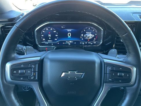 Used 2023 Chevrolet Silverado 1500 LT Trail Boss w/ Convenience Package II image 7