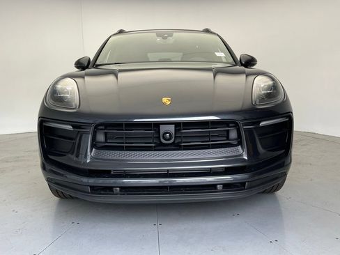 Used 2026 Porsche Macan AWD/4WD image 25