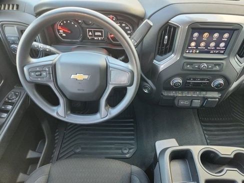Used 2025 Chevrolet Silverado 1500 Custom image 29