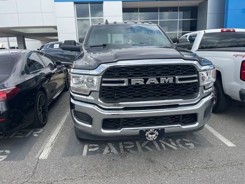 Used 2022 RAM 2500 Tradesman image 2