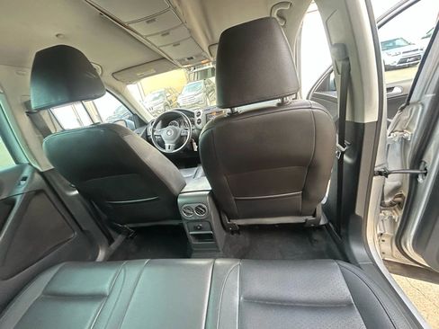 Used 2012 Volkswagen Tiguan SEL image 9