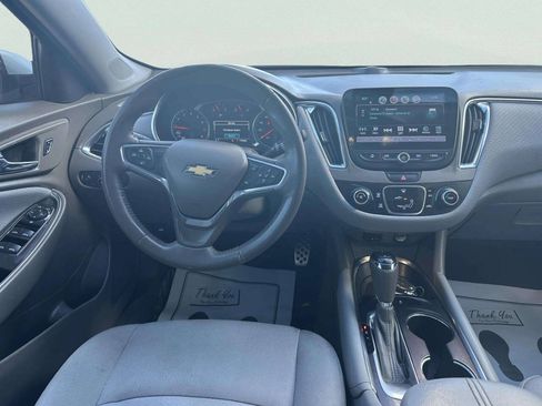 Used 2016 Chevrolet Malibu LT FWD image 16