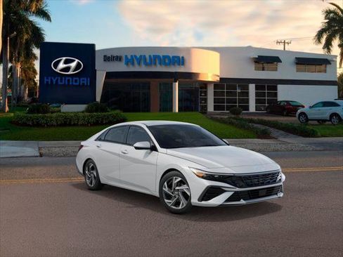 New 2025 Hyundai Elantra SEL FWD image 2