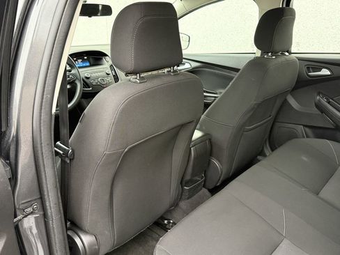 Used 2018 Ford Focus SE image 27