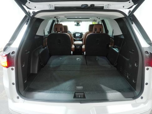 Used 2018 Chevrolet Traverse High Country AWD/4WD image 6