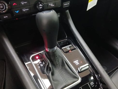 New 2026 Jeep Compass Latitude image 11