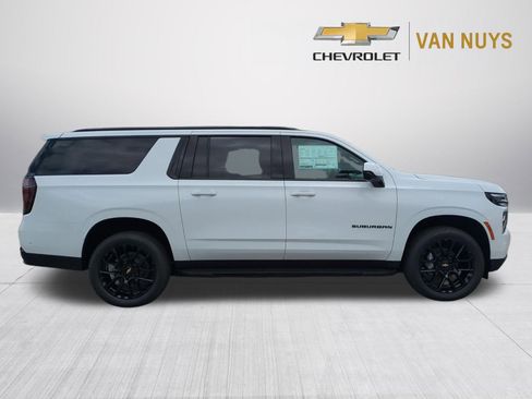 New 2026 Chevrolet Suburban RST w/ Sun And Tow Package RWD image 3