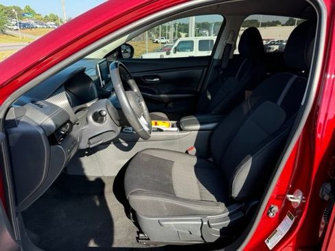 Used 2021 Nissan Sentra SV FWD image 15