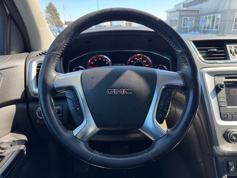 Used 2016 GMC Acadia SLE image 32