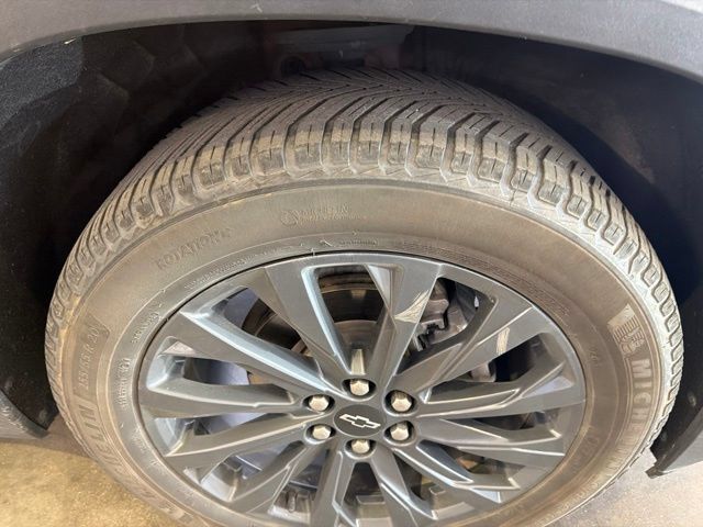 Used 2022 Chevrolet Traverse RS AWD/4WD image 14