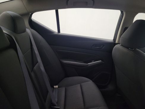 Used 2023 Nissan Altima 2.5 SV image 18