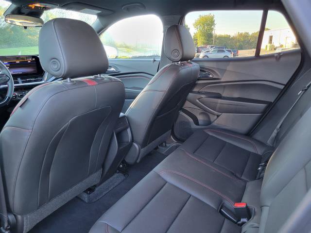 Used 2025 Chevrolet Trax RS w/ Driver Confidence Package FWD image 29