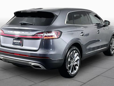 Used 2022 Lincoln Nautilus Reserve w/ Equipment Group 201A FWD image 12