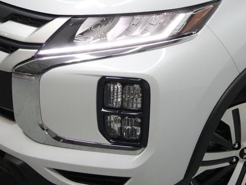 New 2026 Mitsubishi Outlander Sport ES image 2