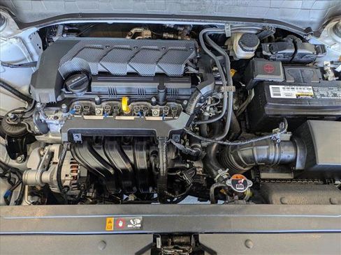 Used 2022 Hyundai Venue SEL FWD image 22