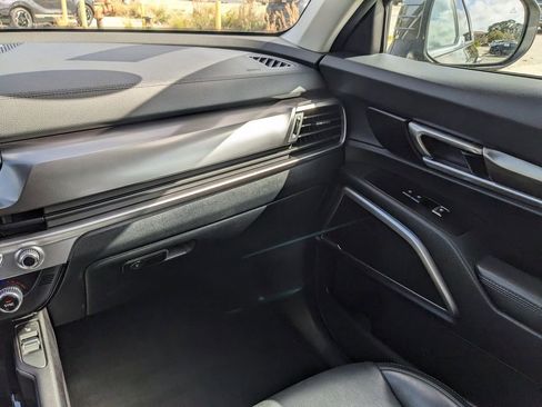 Certified 2025 Kia Telluride S image 18