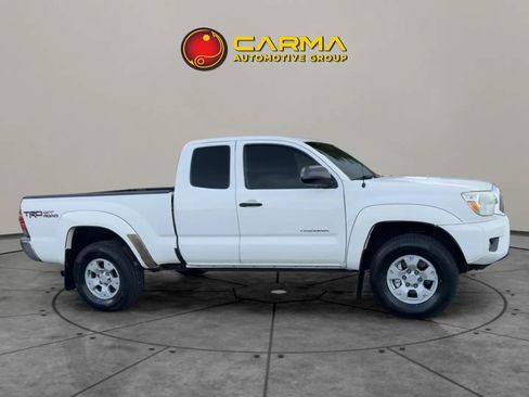 Used 2015 Toyota Tacoma PreRunner image 9