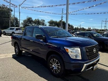 Used 2022 Nissan Titan SV