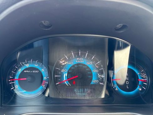 Used 2012 Ford Fusion SEL FWD image 25