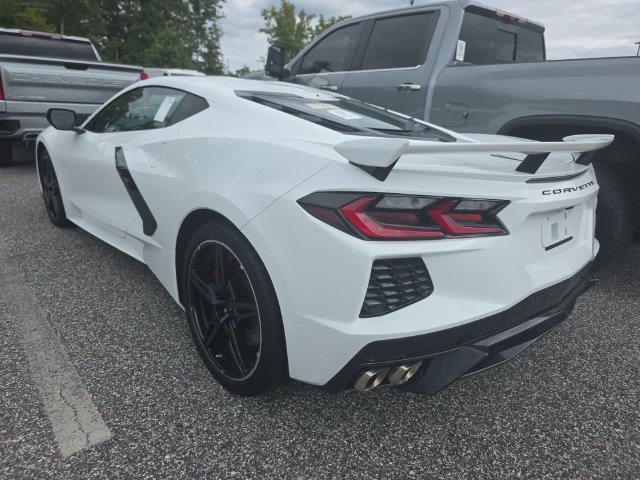 Used 2025 Chevrolet Corvette Stingray Premium Cpe w/ Z51 Performance Package RWD image 7