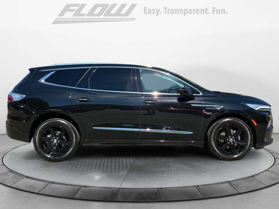 Used 2024 Buick Enclave Essence w/ Experience Buick Package AWD/4WD image 10