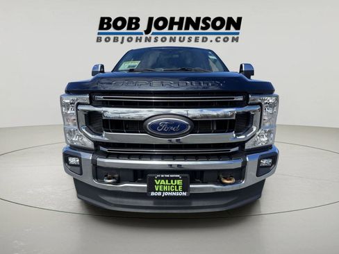 Used 2022 Ford F250 XLT w/ XLT Premium Package AWD/4WD image 8