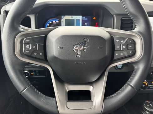 Used 2024 Ford Bronco Black Diamond image 21