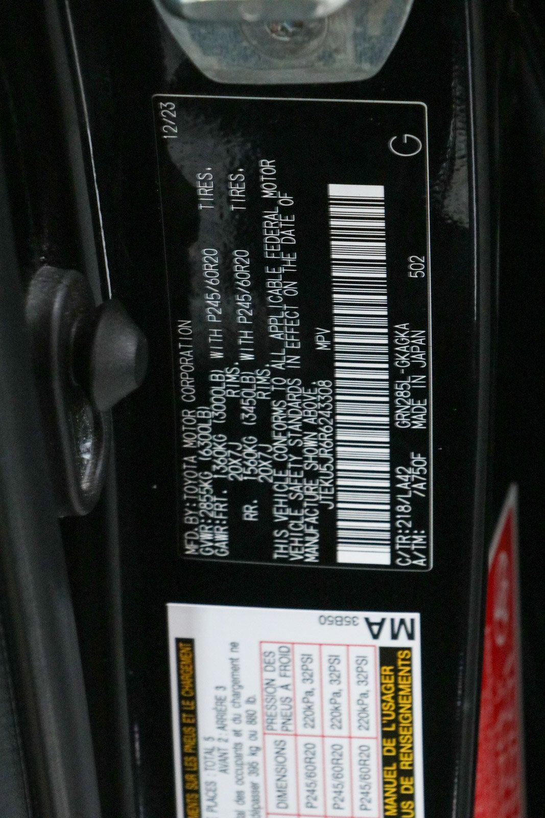 Used 2024 Toyota 4Runner Limited AWD/4WD image 33