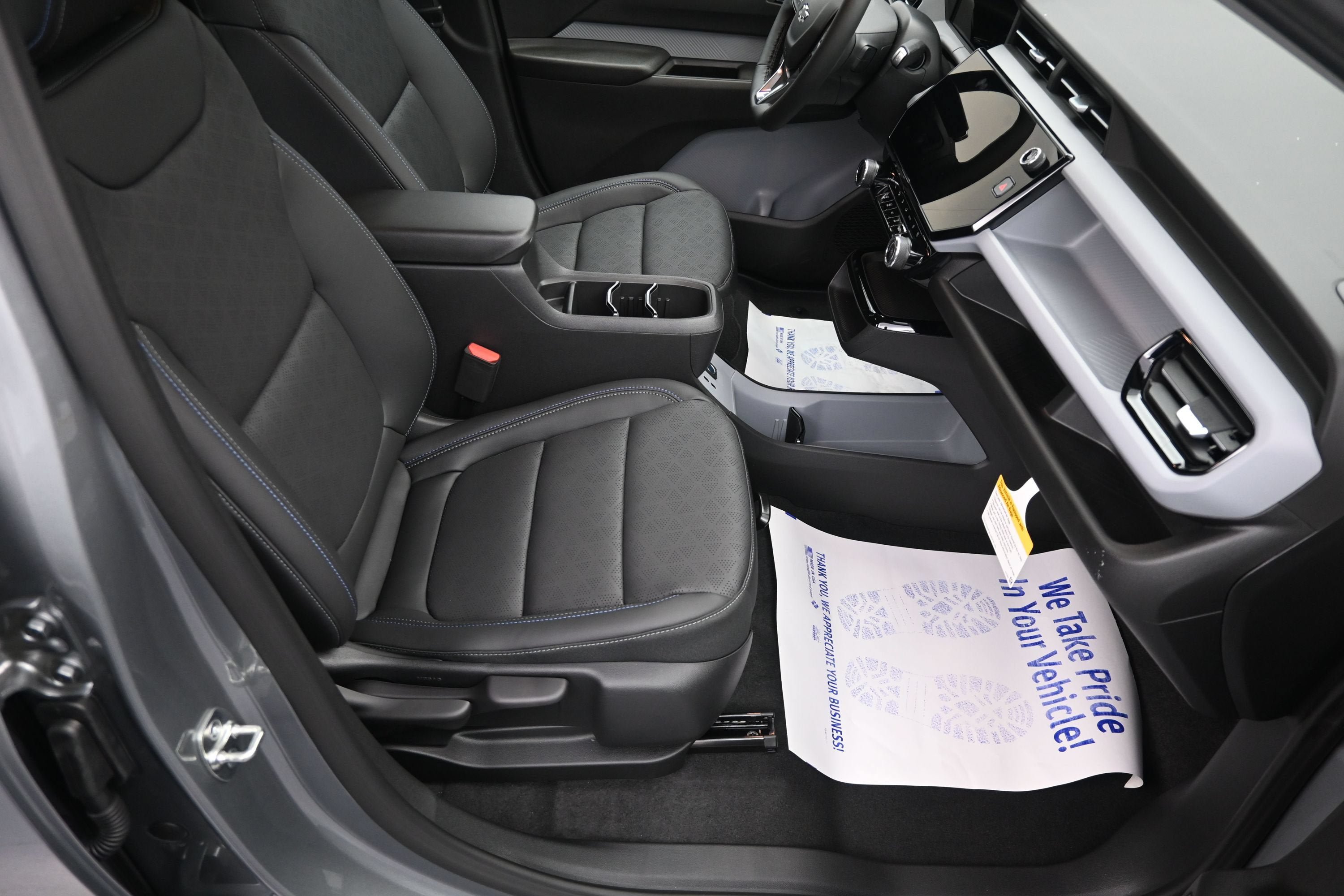 New 2027 Chevrolet Bolt LT w/ Comfort Package FWD image 30