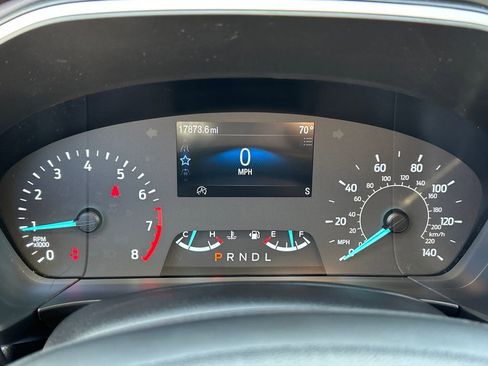 Used 2022 Ford Escape SE w/ SE Sport Appearance Package image 17