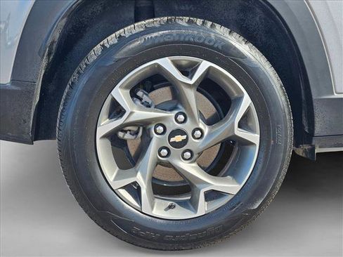 Used 2025 Chevrolet Trax LT image 21