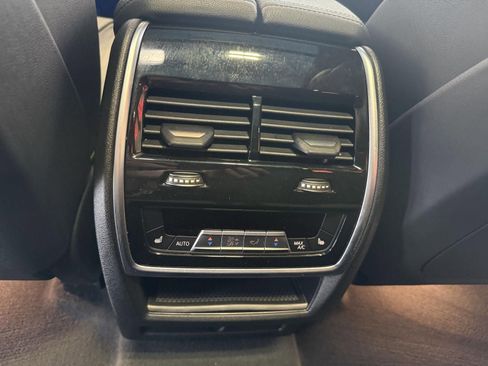 Used 2019 BMW X5 xDrive40i w/ Convenience Package image 18