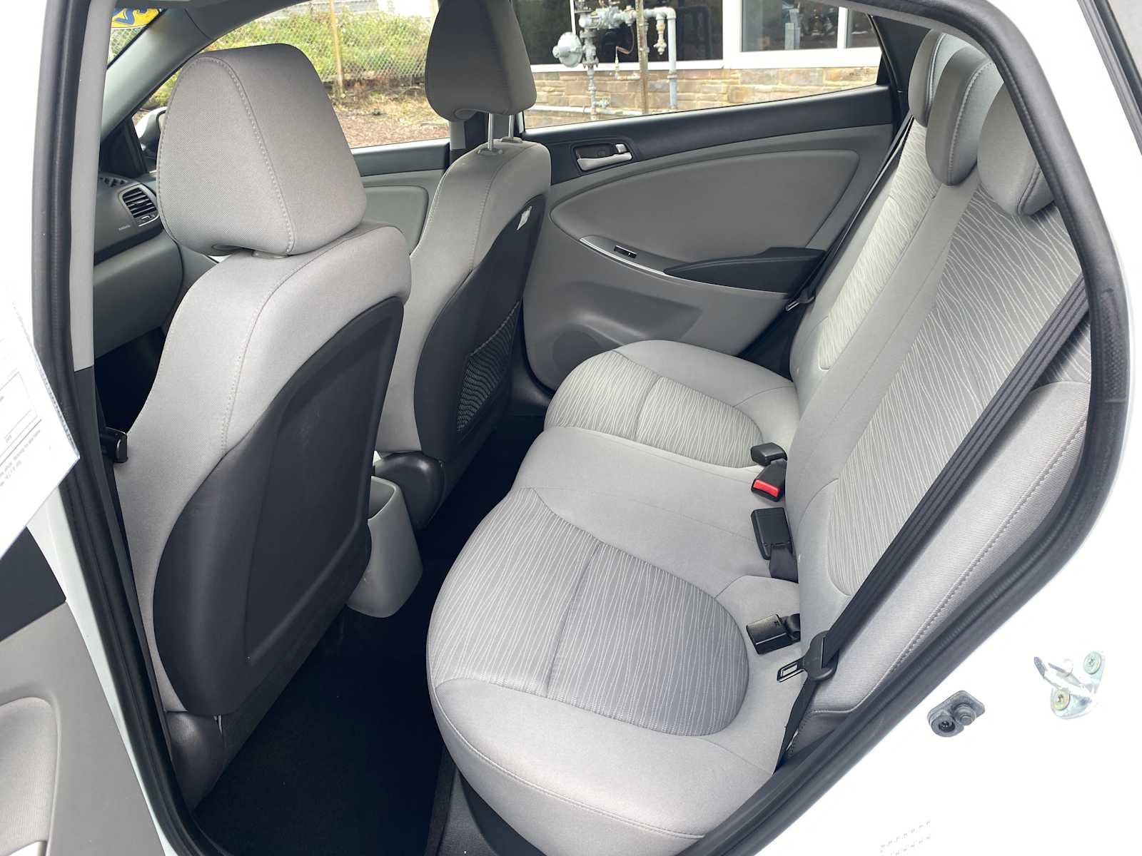 Used 2016 Hyundai Accent SE FWD image 10