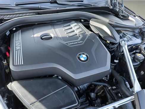 Used 2023 BMW 530i w/ Executive Package image 30