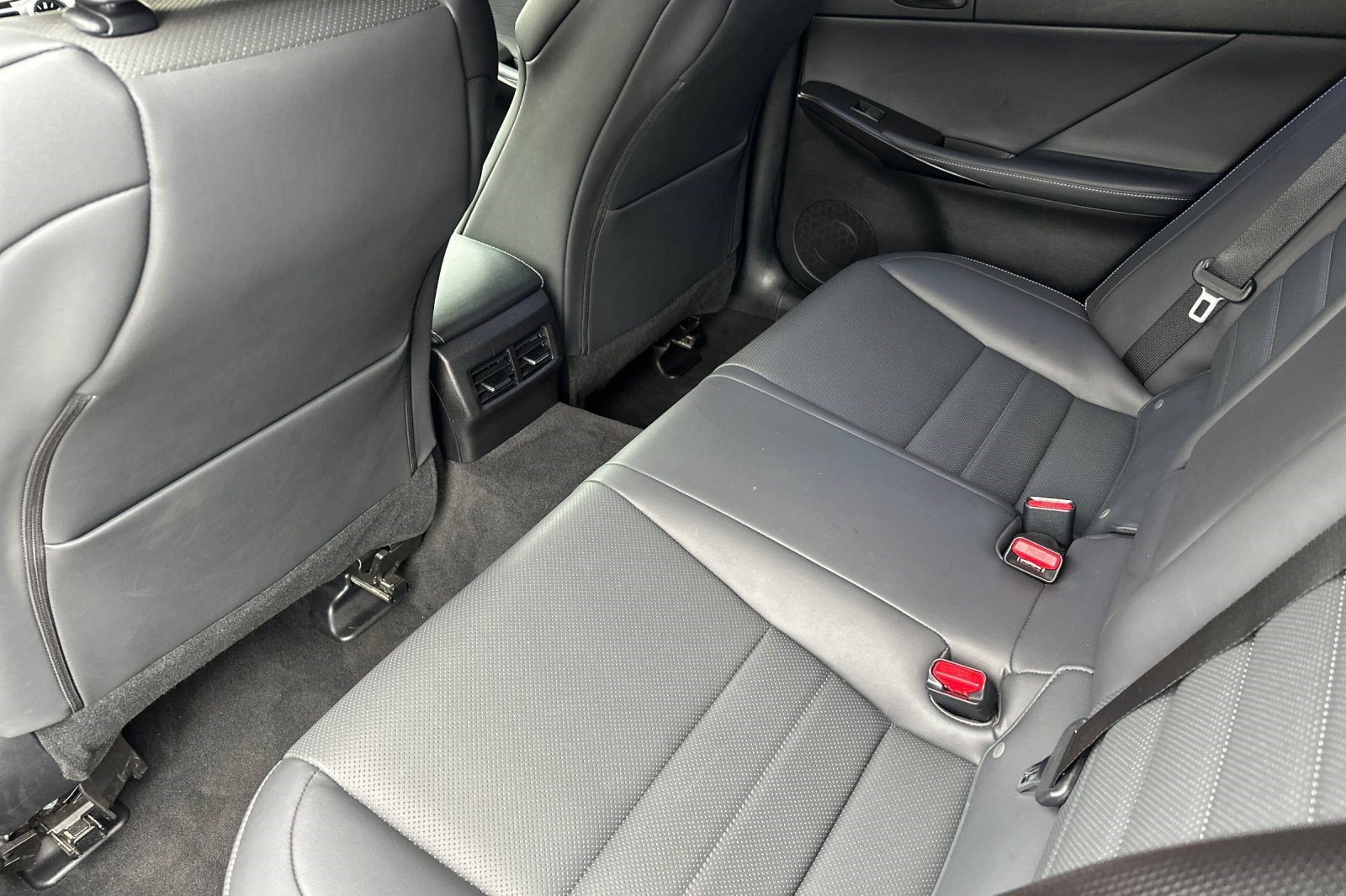 Used 2022 Lexus IS 350 F Sport w/ Navigation Package RWD image 26