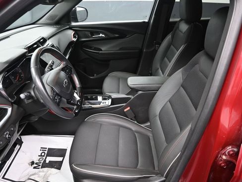 Used 2023 Chevrolet TrailBlazer RS w/ Sun and Liftgate Package image 14