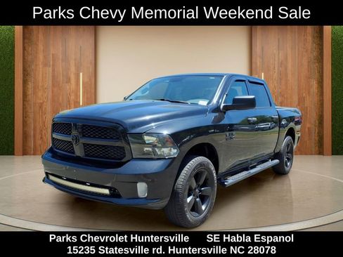 Used 2016 RAM 1500 Express w/ Black Ram 1500 Express Group AWD/4WD image 29