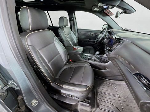 Used 2023 Chevrolet Traverse Premier w/ LPO, Floor Liner Package AWD/4WD image 30