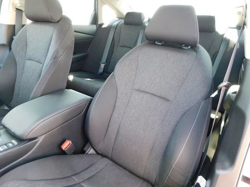 Used 2025 Honda Accord SE image 16