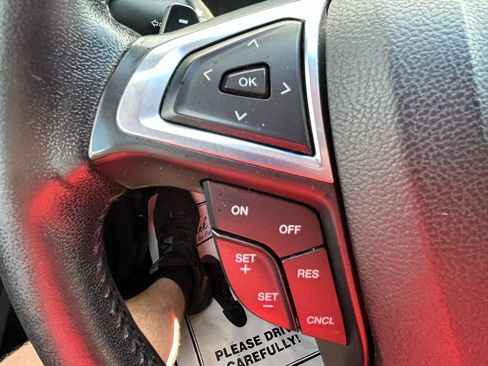 Used 2016 Ford Edge SEL w/ Equipment Group 201A AWD/4WD image 18