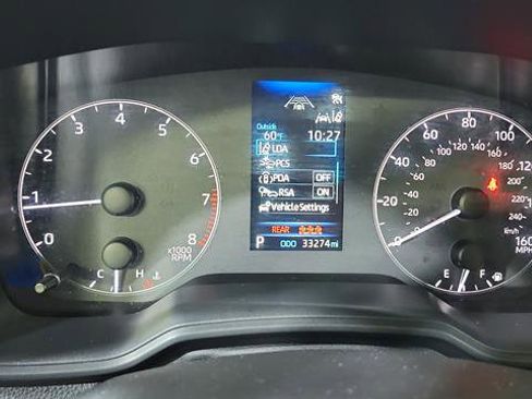 Used 2025 Toyota Corolla LE FWD image 13