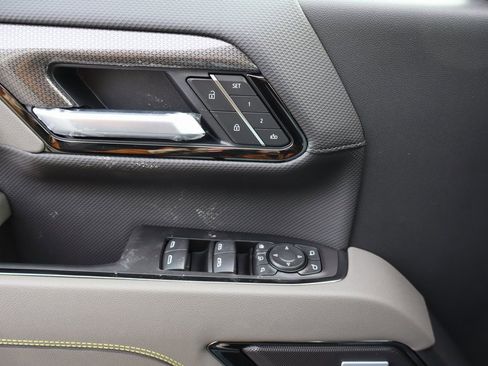 New 2026 Chevrolet Silverado 2500 ZR2 w/ LPO, Dark Essentials Package image 16