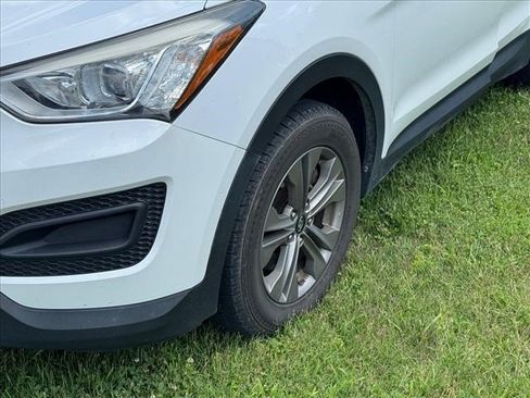 Used 2016 Hyundai Santa Fe Sport FWD image 4