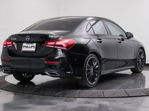 Used 2021 Mercedes-Benz A 220 w/ AMG Line image 5