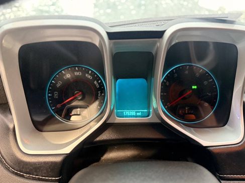 Used 2013 Chevrolet Camaro LT RWD image 13